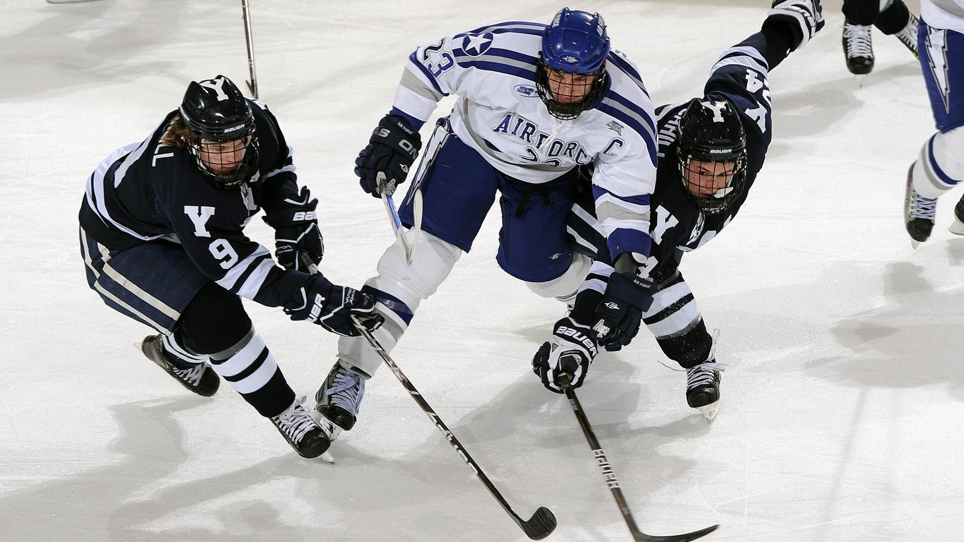 经典瞬间:蒂伊在死角投中“极远三分”,成媒体焦点!